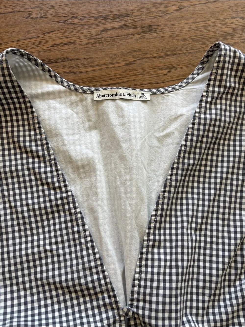 Gingham Puff-Sleeve Button-Front Women's Top